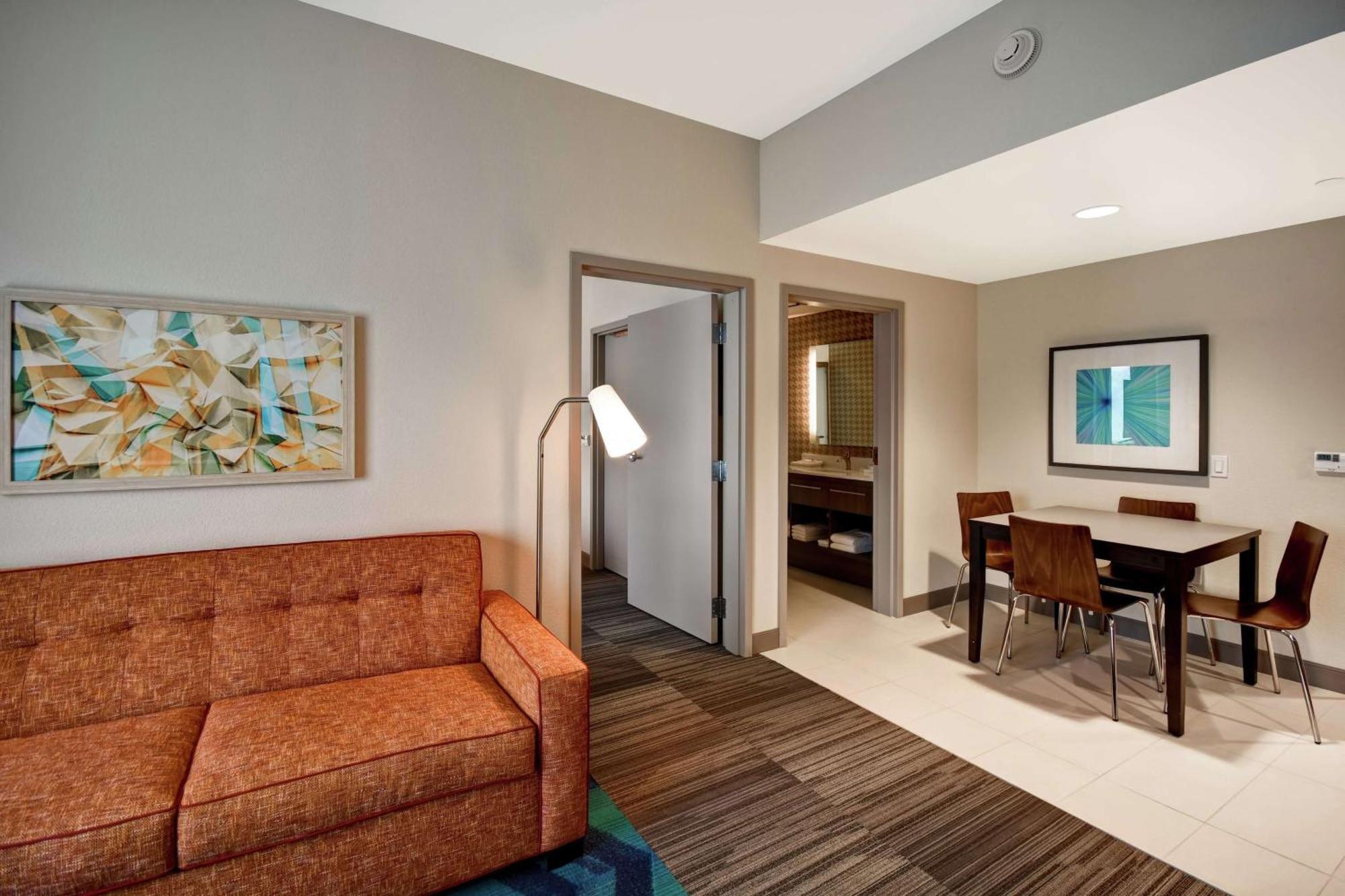 Home2 Suites Mechanicsburg Exterior photo